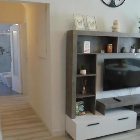 Apartment Casa Da Cri 2 *